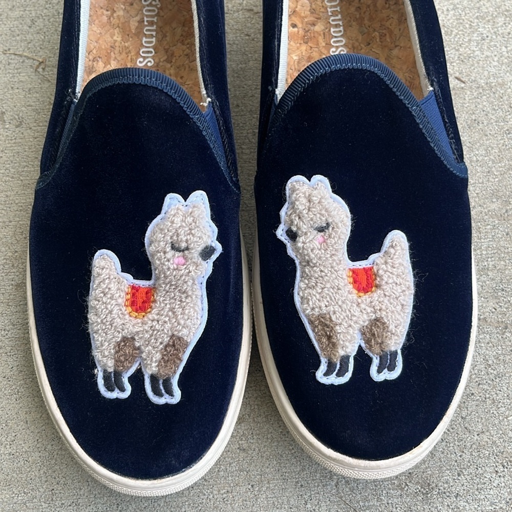 SOLUDOS Velvet Llama Sneaker in Navy Size 8.5 - Picture 6 of 14